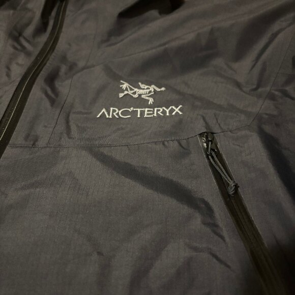 Arc'teryx Alpha SL Jacket Mens XL Black Hooded Gore-Tex Paclite RARE japan model - Picture 2 of 7
